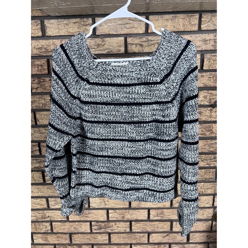 POOF EXCELLENCE Striped‎ Knit Sweater Cropped Long Sleeve Black White Size L